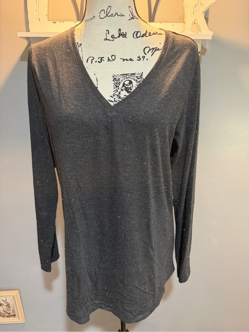 APT 9 CHARCOAL V NECK LONG SLEEVE TUNIC SZ L
